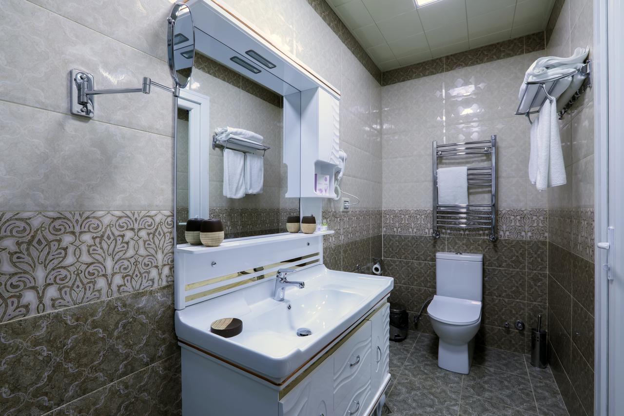 Rusel Hotel Baku Bagian luar foto