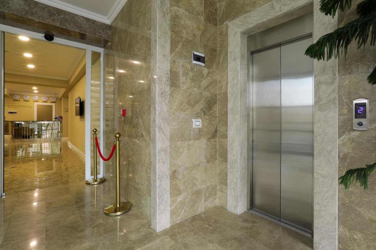 Rusel Hotel Baku Bagian luar foto