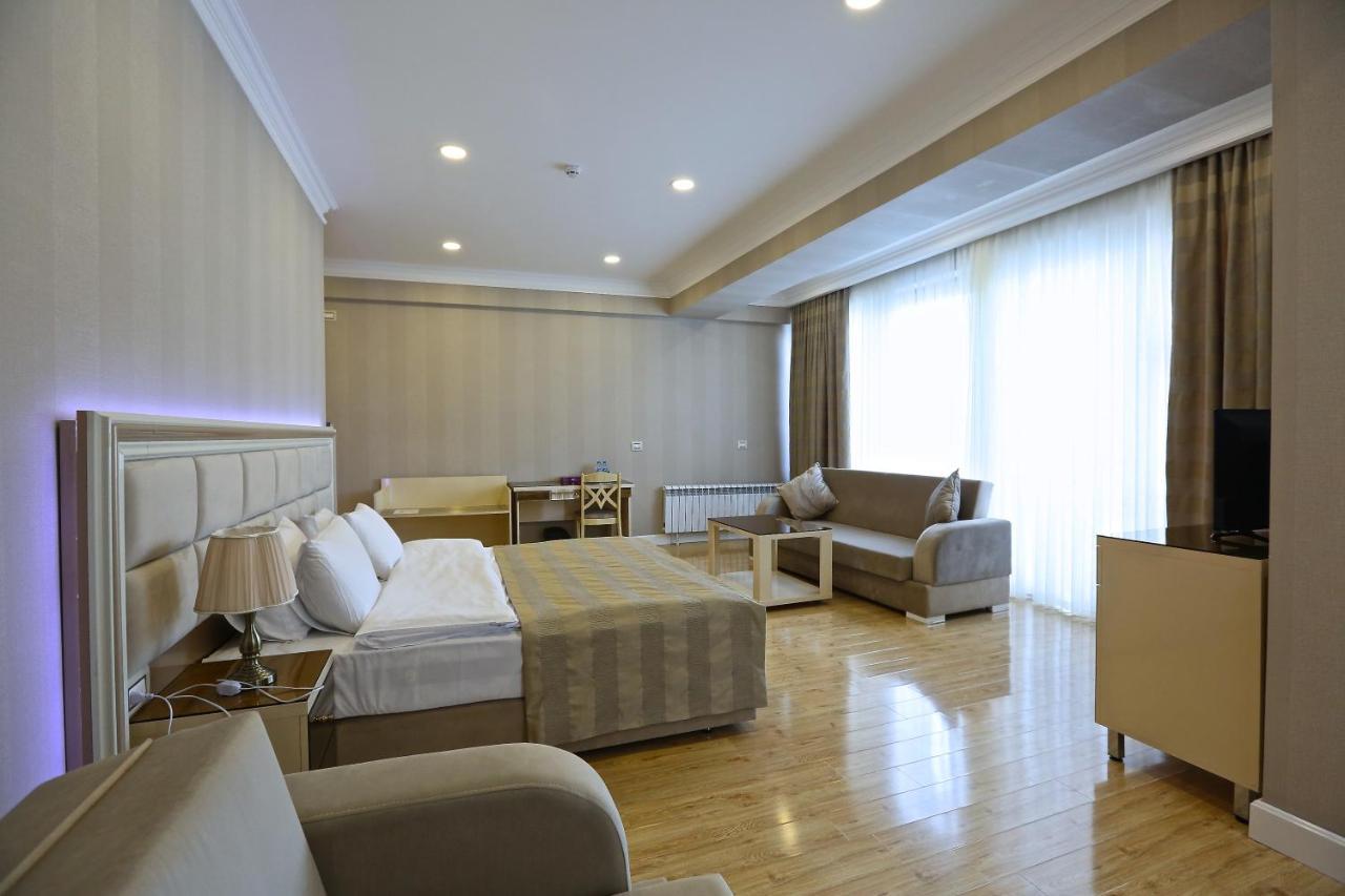Rusel Hotel Baku Bagian luar foto