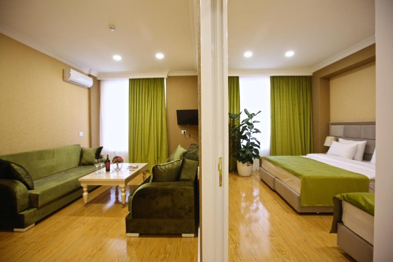 Rusel Hotel Baku Bagian luar foto