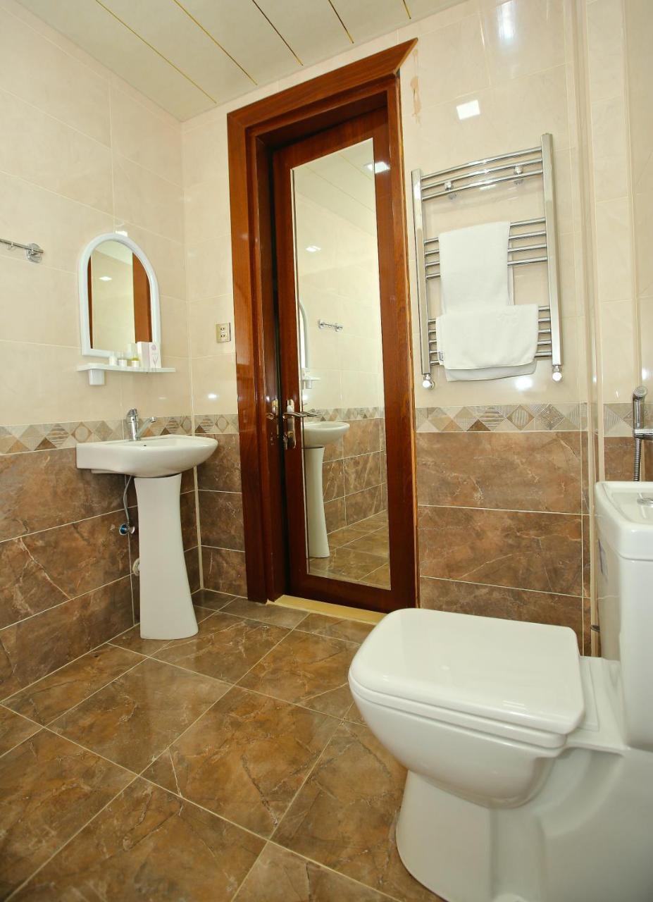 Rusel Hotel Baku Bagian luar foto
