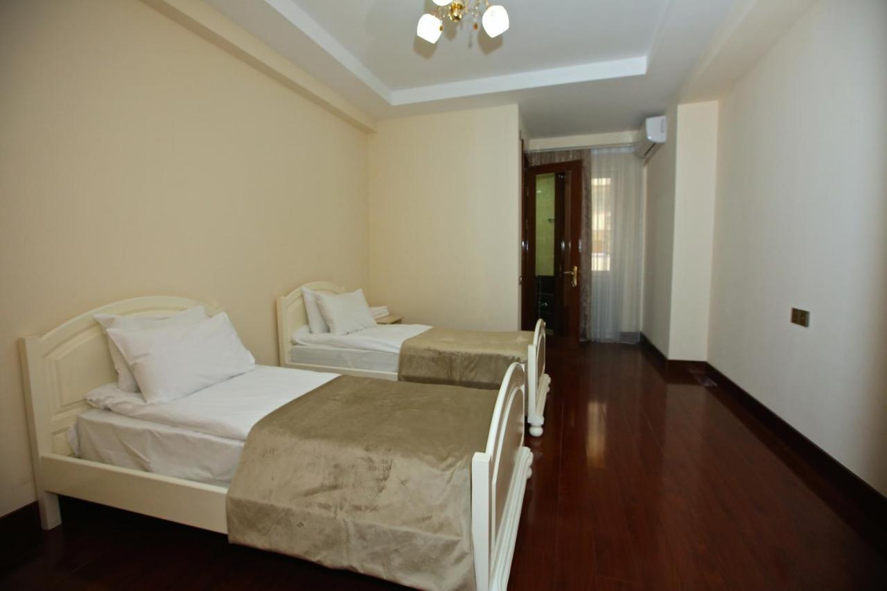 Rusel Hotel Baku Bagian luar foto