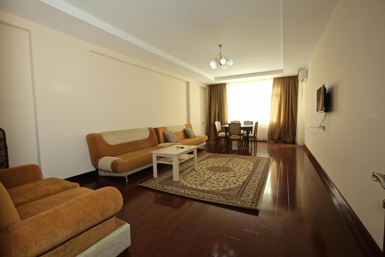 Rusel Hotel Baku Bagian luar foto