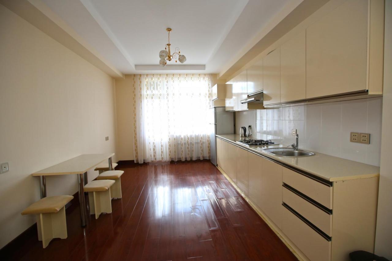 Rusel Hotel Baku Bagian luar foto