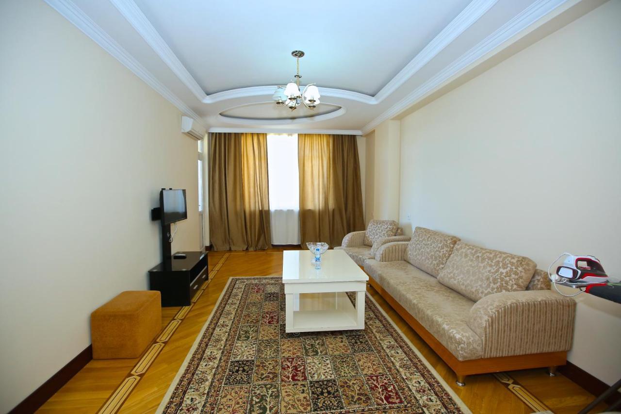 Rusel Hotel Baku Bagian luar foto